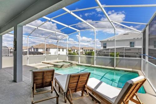 High End Champions Gate Furnished 6 Bed Villa - image 8