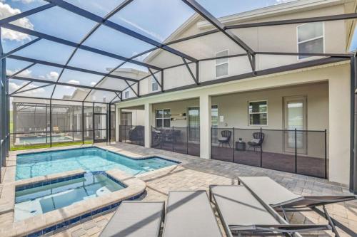 Storey Lake 9 Bed For Large Families! Lake View home - image 4