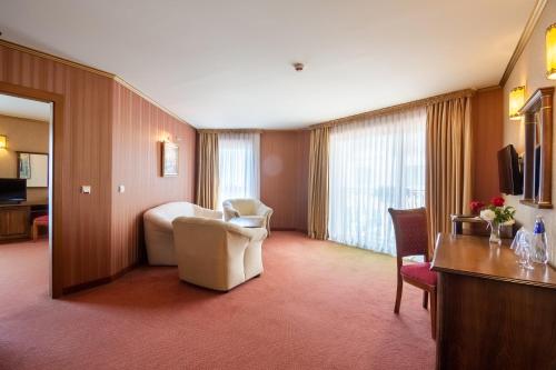 Hotel Mistral - image 12