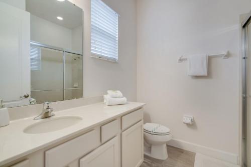 Beautiful Home Near Disney with Private Pool! villa - image 15