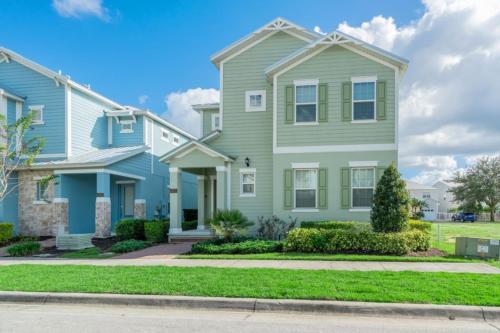 Beautiful Home Near Disney with Private Pool! villa - image 10