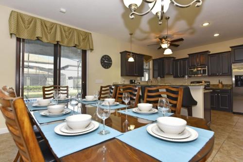Terrific 7Bd Pool Gm Hm Champions Gate home - image 4