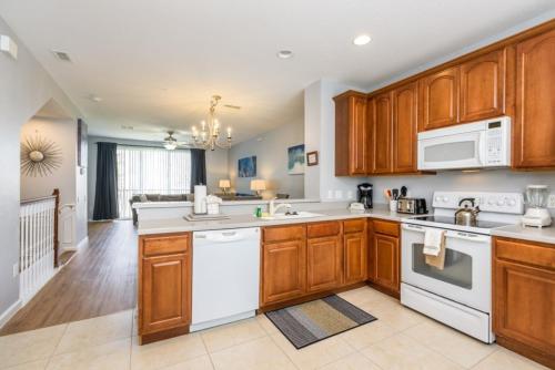 BEAUTIFUL 3 Bedroom Townhome -CDC COMPLIANT townhouse - image 9