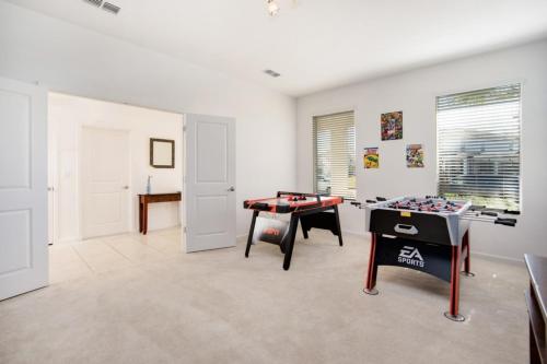 5 Bed 5 Bath in 5 Star Resort Near Disney! home - image 7