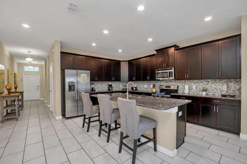 Storey Lake 6 Bedroom Beautiful Hardwood Floors villa - main image