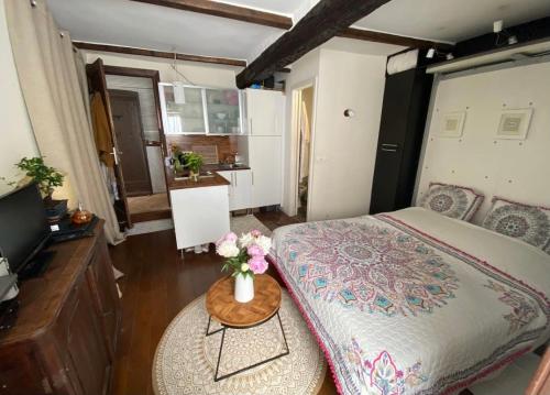 Studio au cœur du Vieil Antibes in Antibes