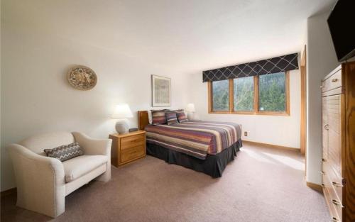 Frostfire D24 condo - main image