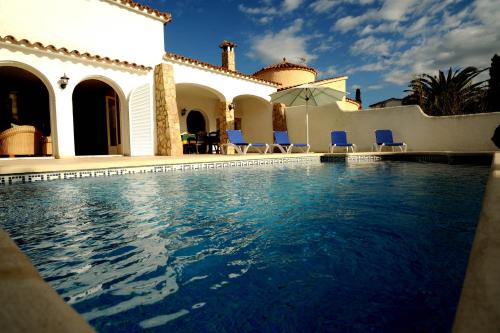 Piscina, Apartamentos Empuriabrava Maurici Park in Rosas