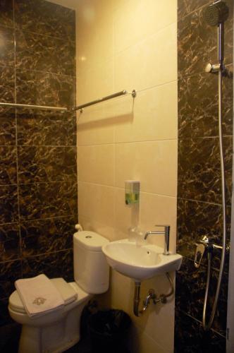 Gandhi Inn - image 3