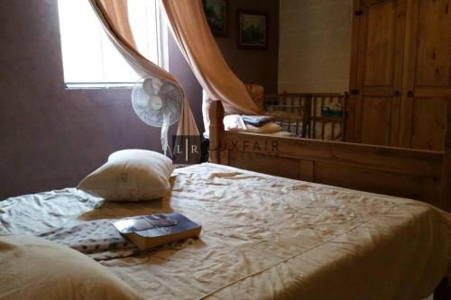 Charming seafront townhouse - St. George's Bay