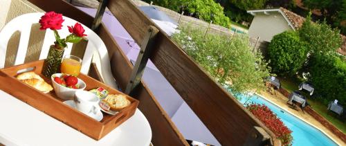 Swimming pool, L'Etape Gasconne in Allemans-du-Dropt