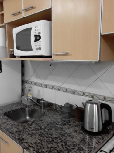 Kitchen, Depto. Zuviria in Chacabuco Park