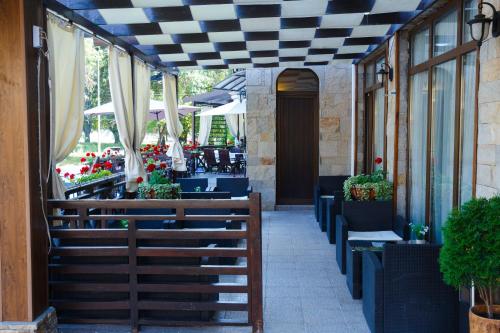 مدخل, Spa Hotel Kleptuza in فالينجراد