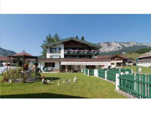 Gästehaus - Apart Braito in Grän, Österreich