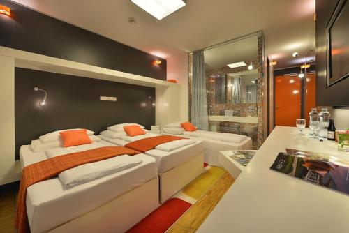 Double Room with Extra Bed and Balcony