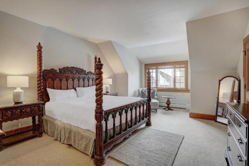 4Br Ski in Ski Out the Top of Bachelor Gulch condo - image 8