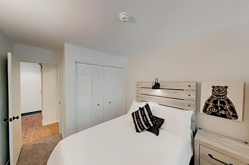 Exceptional Vacation Home in Vail condo - image 11