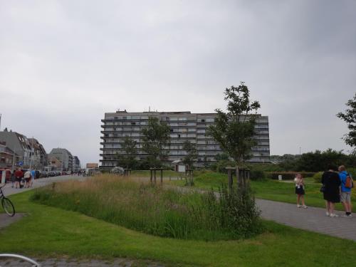 外部景觀, Appartement Residentie Astrid met private parking in 布雷德訥