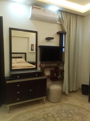 501كورنيش النيل بجوار برج الاسكندريه مقابل نادي الشروق