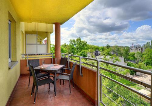 Lodz4u - Apartament Monopolis z garażem Bon Turystyczny - image 14
