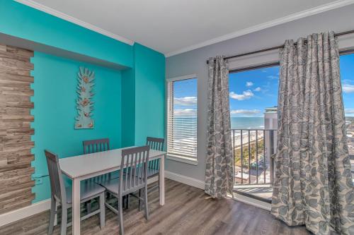 Beautiful 2 Bedroom Apartment with Stunning Views Palace Resort 1113 - main image