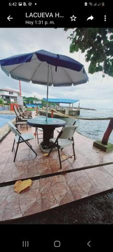 Hotel la Cueva Limon in Puerto Limon