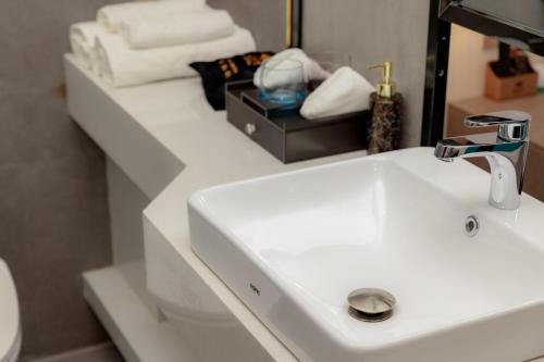AMY-DONGDO PLAZA HOTEL - Bắc Ninh, Việt Nam giá cả và đánh giá - Planet of  Hotels