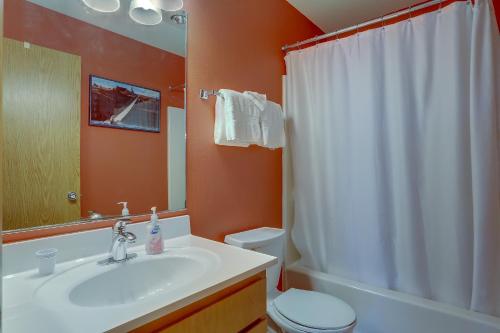 13 Lodge Condo - image 8