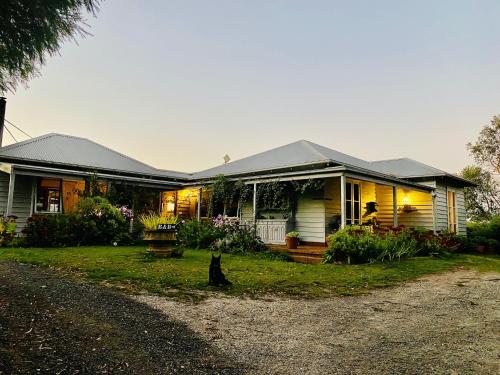 Aashay Country Stay - Accommodation - Fish Creek