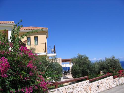 LIVADAKI VILLAGE HOTEL Hotel de charme Spathíon