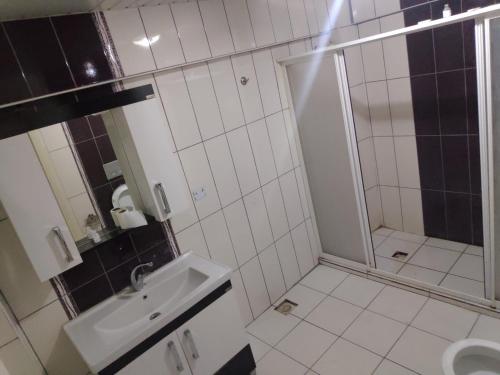 Aziziye Hotel - image 2