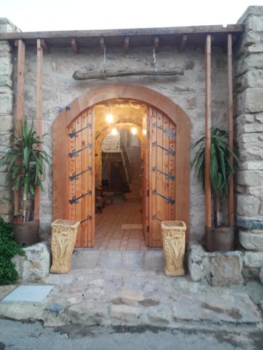 Dana Gate Lodge in Dana