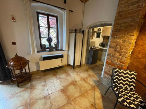 Studio Colonial - image 2