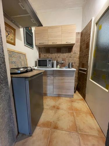 Studio Colonial - image 11