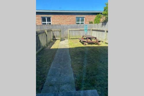 'Fishermans House' - Beautiful 4 Bed 3 Bath House - Ideal Families, Contractors & Mixed Groups, Park