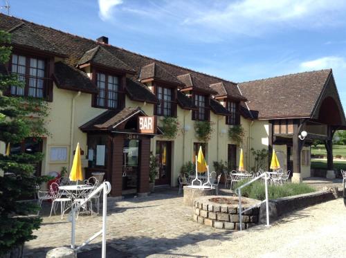 Bejárat, Logis Hotel Relais Paris Bale - Restaurant La Mangeoire in Montieramey