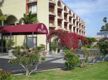 Golden Sails Hotel in Long Beach, USA