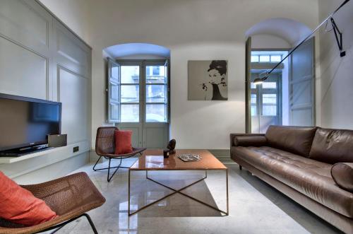 10 Strait Street Apartments - Valletta