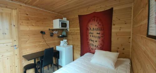 Hillside Rooms 2