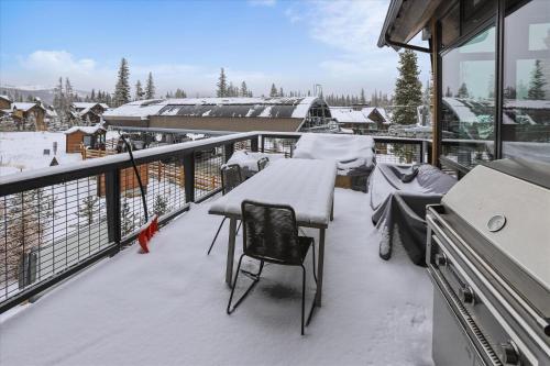 Falcon Haus Home - image 8