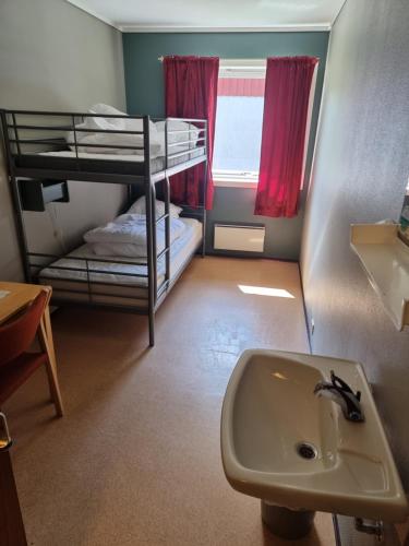 Standard Double Room with Shared Bathroom