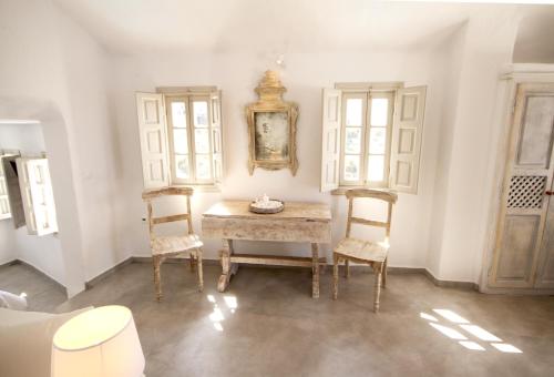 Oia Mare Villas