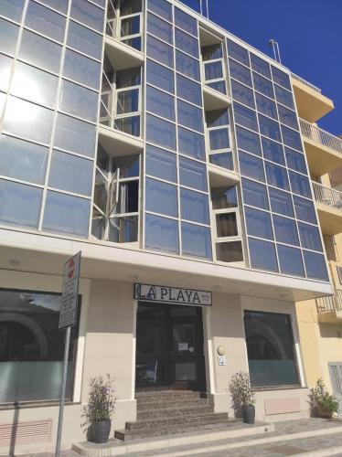 La Playa Hotel 2