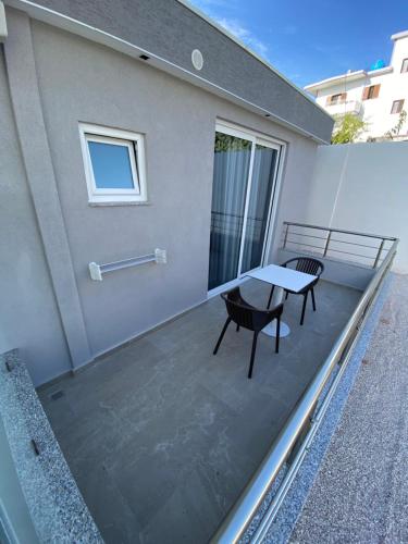 Double Room image 1
