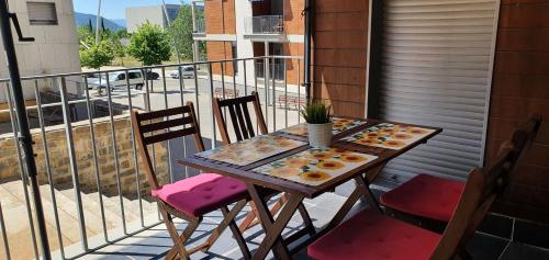 APARTAMENTO PIRINEO DE HUESCA, JACA, FORMIGAL, PANTICOSA