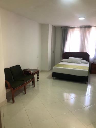 Hotel Florida Inn, Медельин (фото 10)