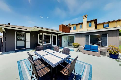 Exceptional Vacation Home in Redondo Beach home - image 7