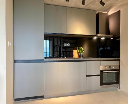 keuken, The View apartment in Lucice