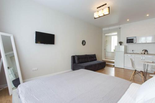 LUX studio near metro Pushkinska, Universytet - Chernyshevska str. 95-4