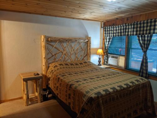 Adirondack Diamond Point Lodge - image 10